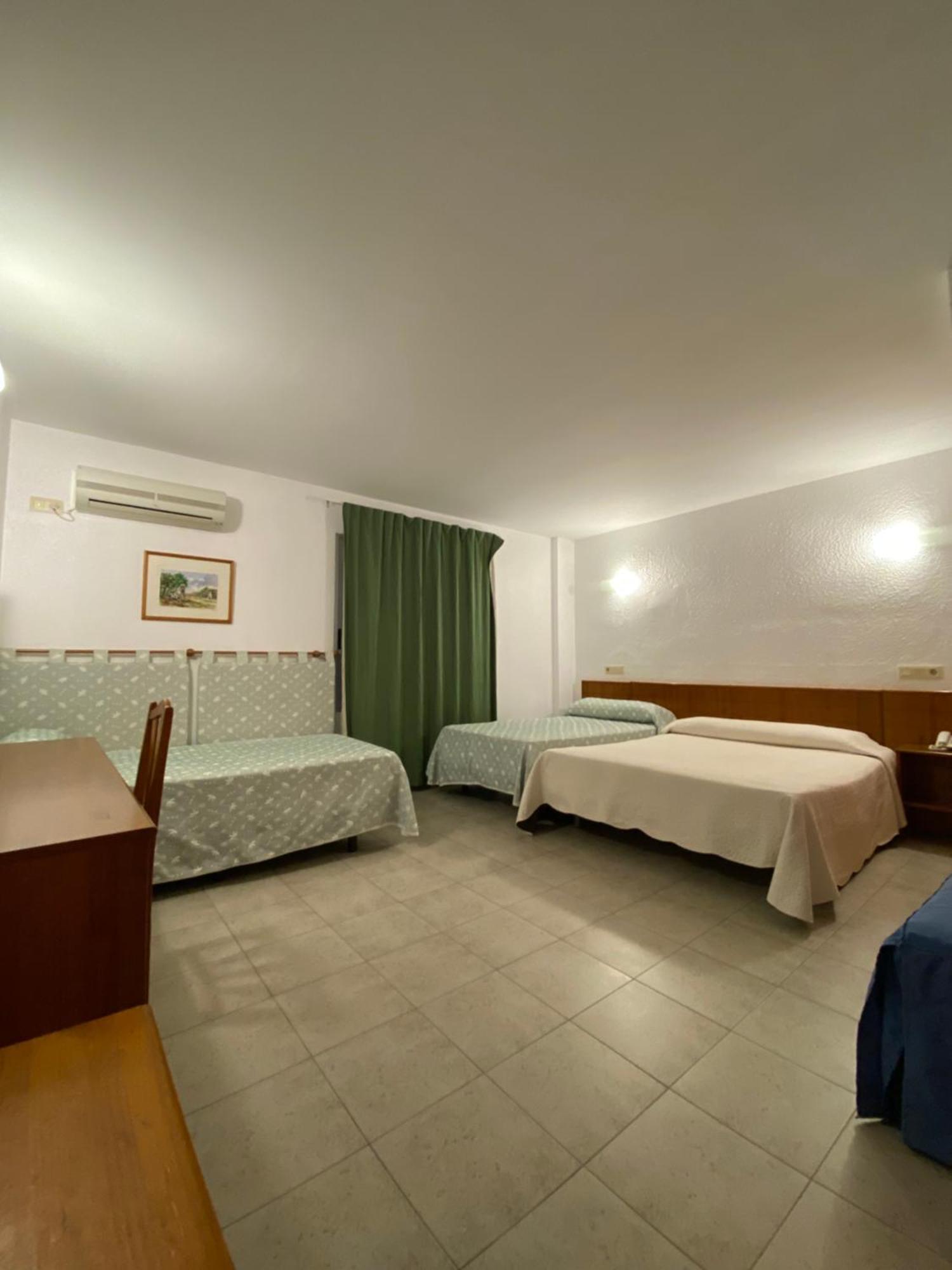 Hostal Blayet Valencia Eksteriør billede