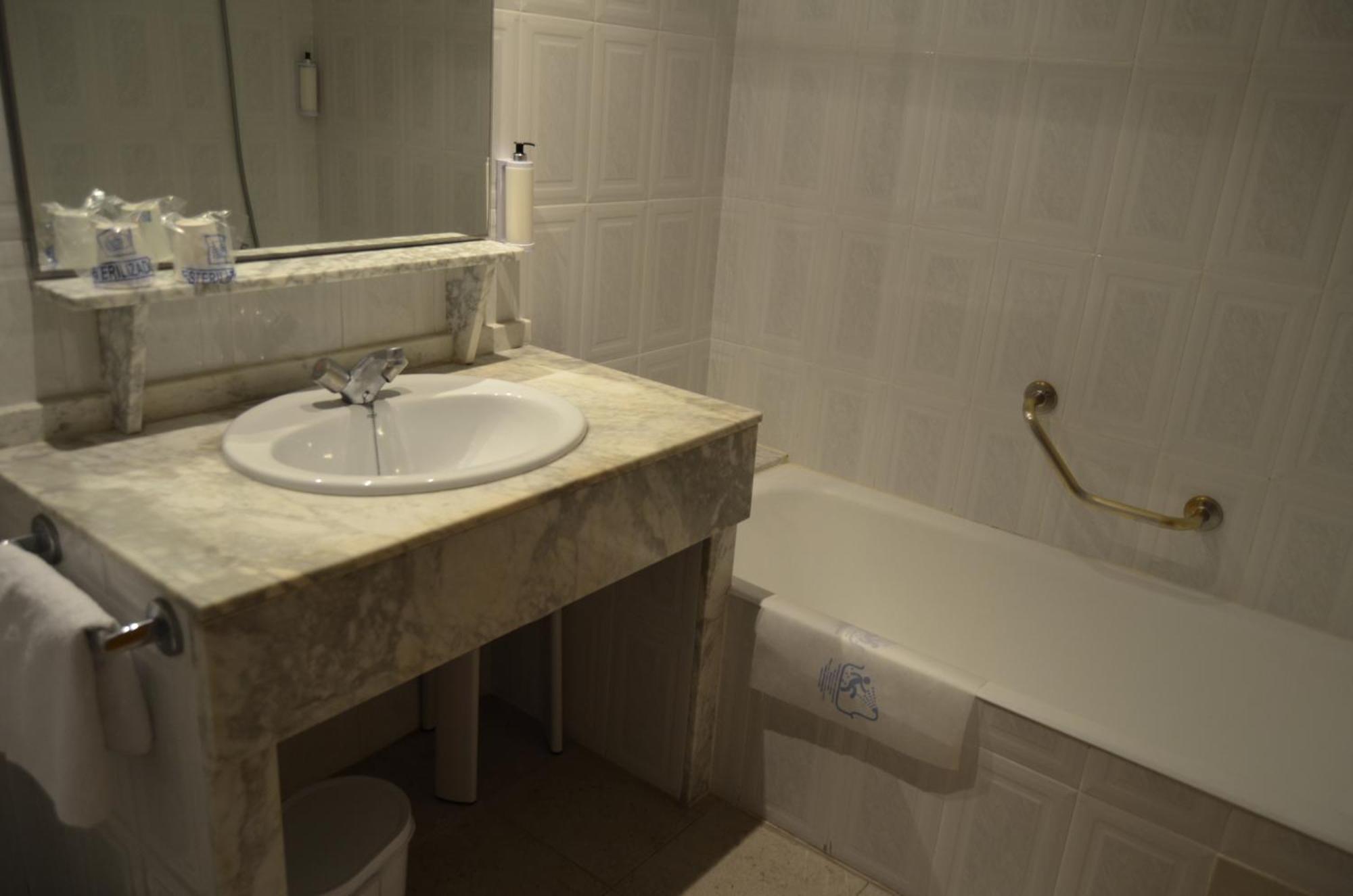 Hostal Blayet Valencia Eksteriør billede